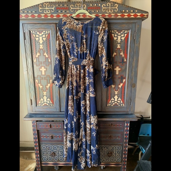 Sheer Navy Maxi Dress. - Picture 5 of 6